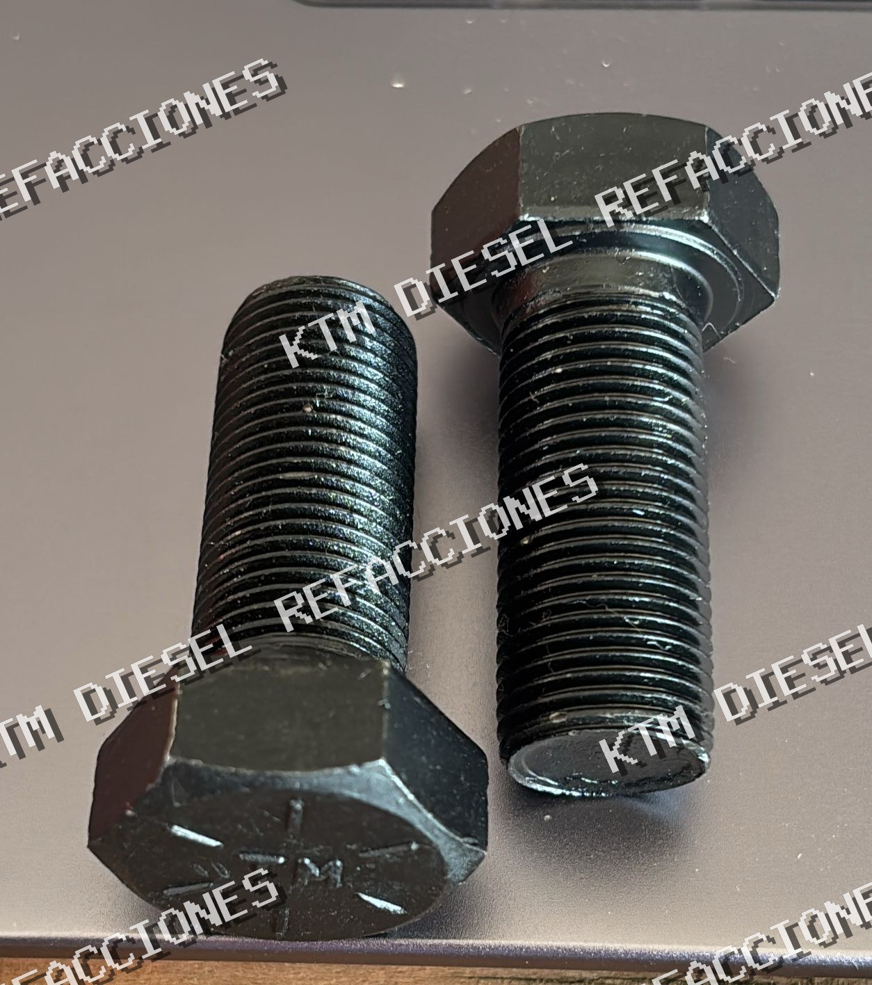 TORNILLO HEXAGONAL GR8 5/8 x 1 1/2" FINO