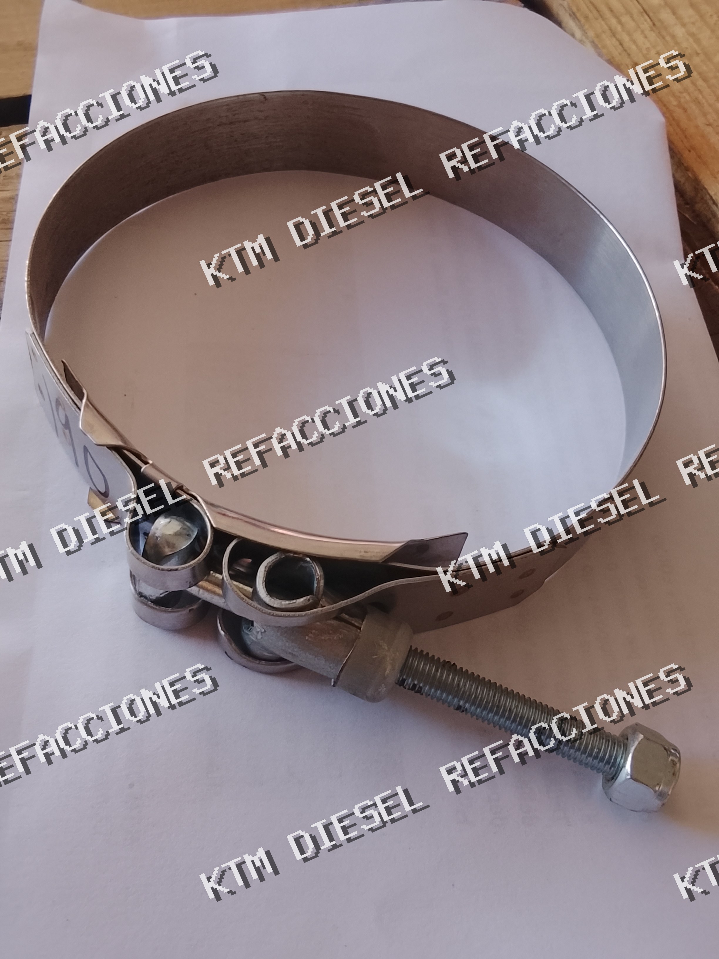 ABRAZADERA PARA MANGUERA 4 1/2"